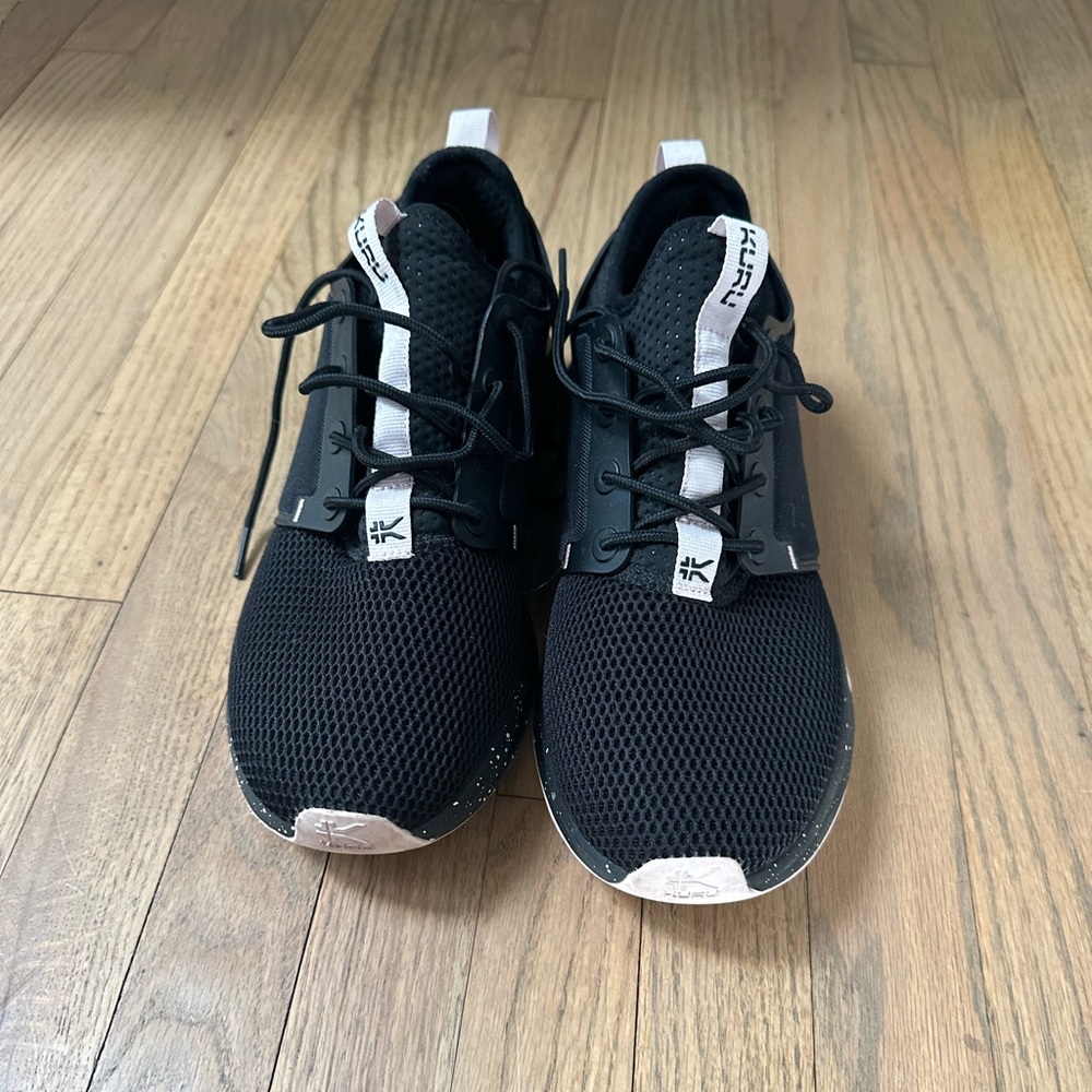 Kuru shoes